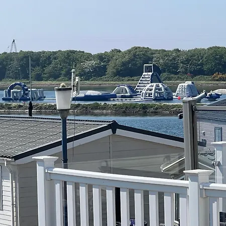 אתר קמפינג 3 Bedroom Modern Caravan Sleeps Up To 8